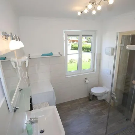 Droeoem Unter Reet 2 Comfortable Neu Gaarz