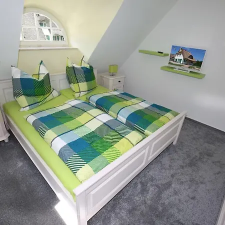 Droeoem Unter Reet 2 Comfortable *