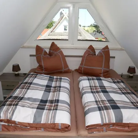 Droeoem Unter Reet 2 Comfortable * Neu Gaarz