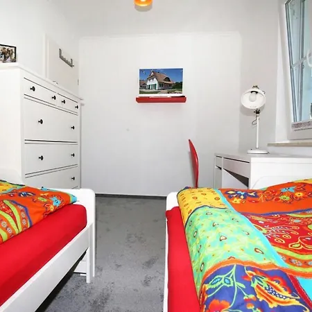 Droeoem Unter Reet 2 Comfortable Neu Gaarz